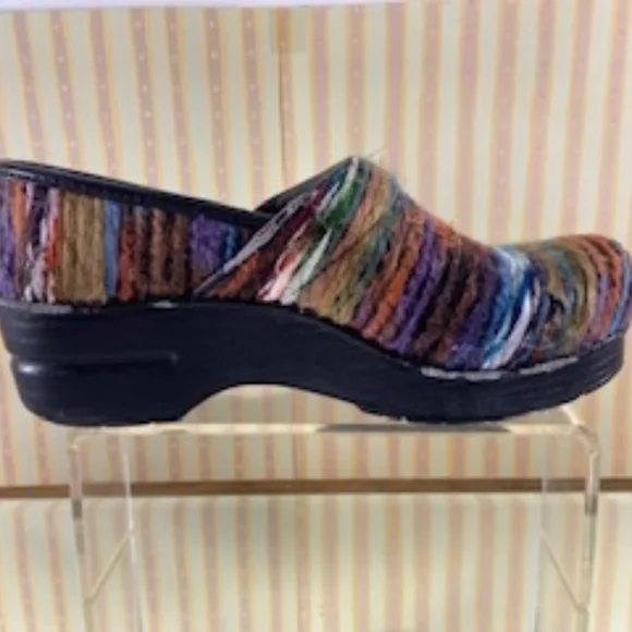 Dansko Clogs - Picture 7 of 16